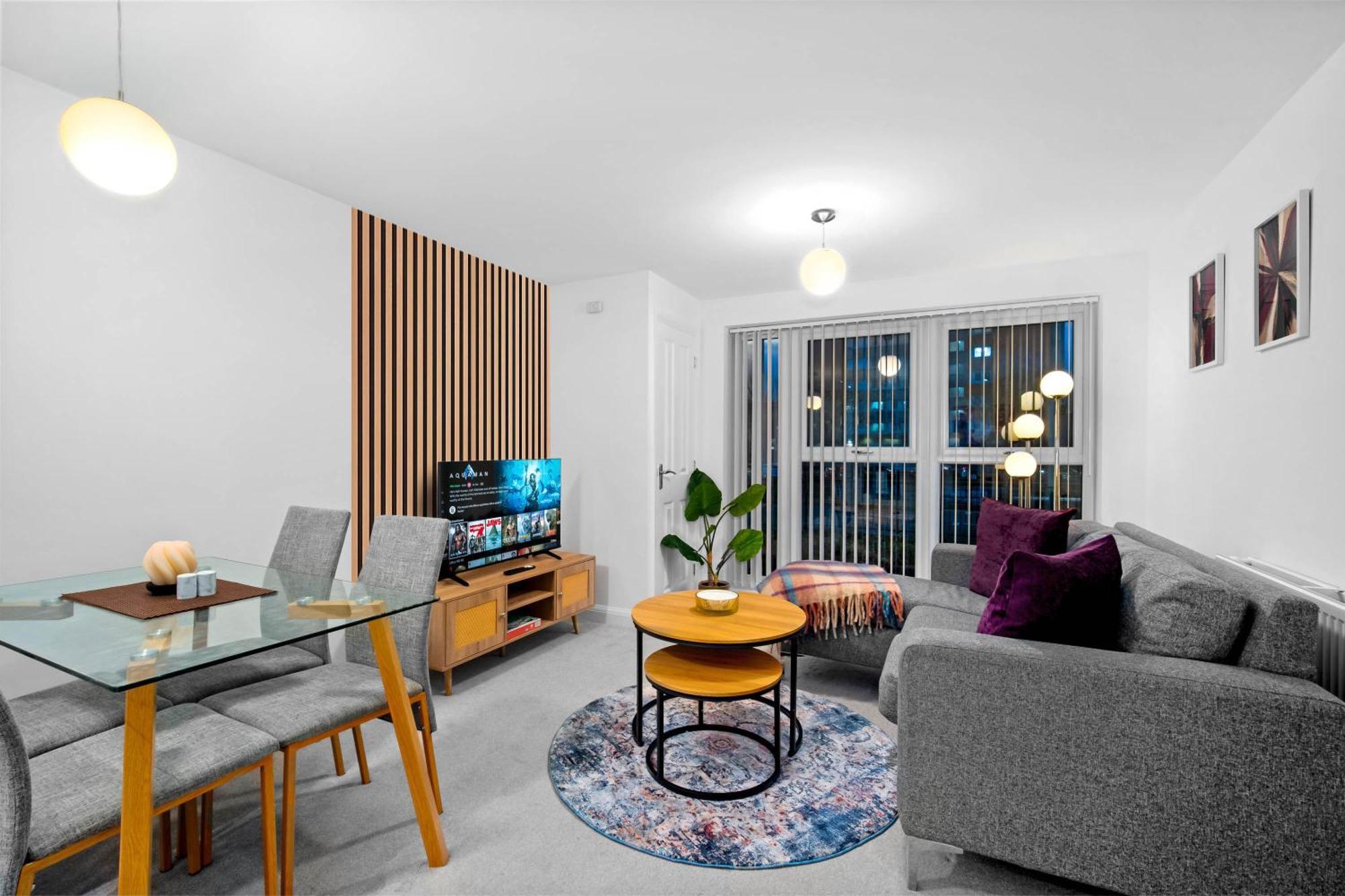 Modern Centre 2 Bedroom By Azura Nights *